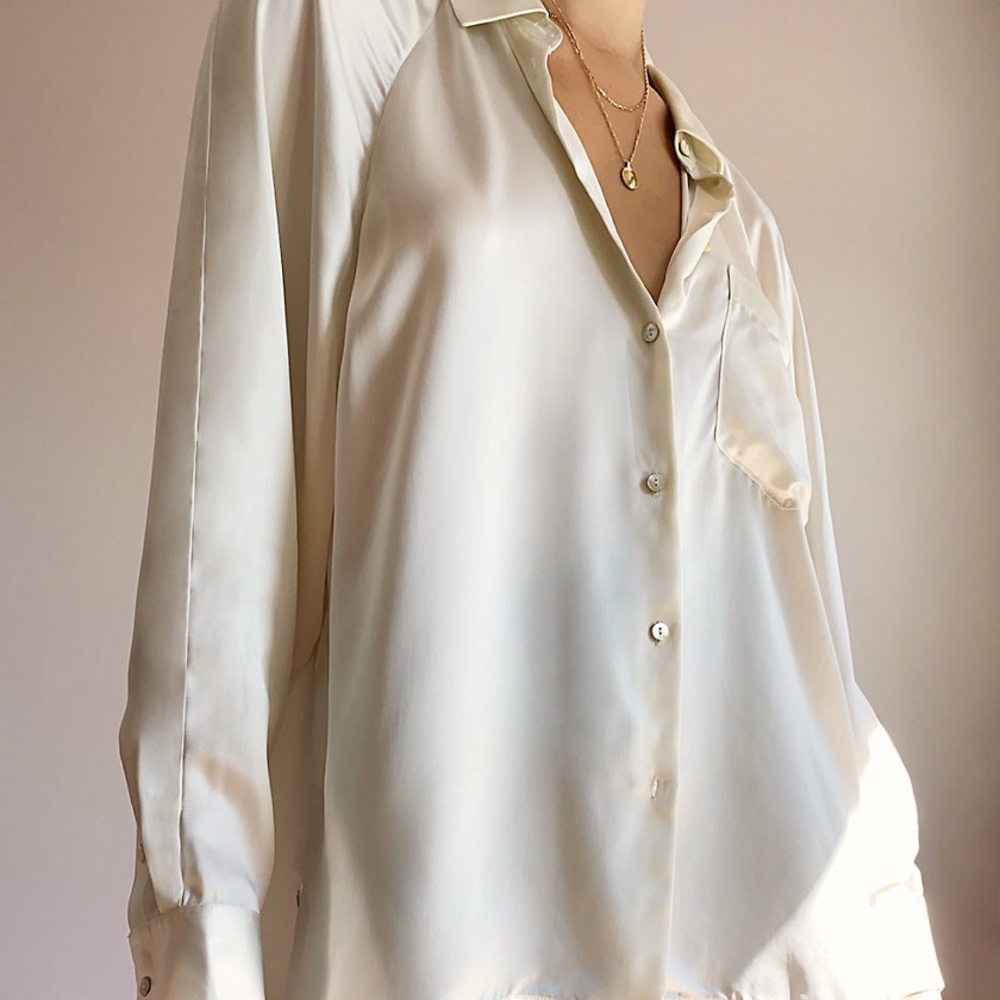 Aritzia Pink Wilfred Boyfriend Button-Up Shirt